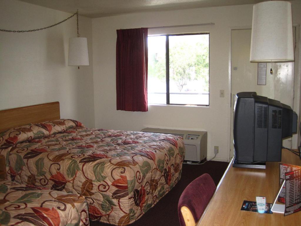 Ez 8 Motel Old Town San Diego Room photo